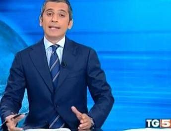 Salta il Tg5 delle 13: