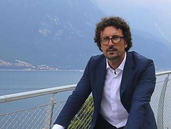 Si chiama amore, Toninelli risponde alle accuse Si chiama amore, Toninelli risponde alle accuse