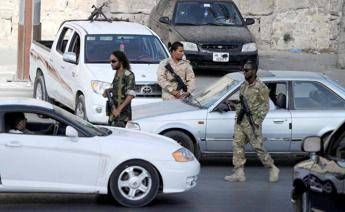 Libia: governo, palazzi pubblici di Tripoli in mano a milizie Libia: governo, palazzi pubblici di Tripoli in mano a milizie