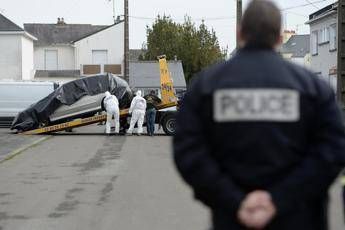 Intera famiglia scomparsa in Francia, resta il mistero: ritrovata auto del figlio Sebastien Intera famiglia scomparsa in Francia, resta il mistero: ritrovata auto del figlio Sebastien