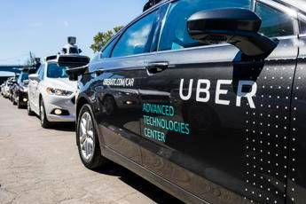 Uccisa da auto senza pilota, Uber ferma i test Uccisa da auto senza pilota, Uber ferma i test