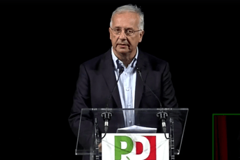 Pd, Veltroni: E' nato per unire e non per tirarci i piatti Pd, Veltroni: E' nato per unire e non per tirarci i piatti