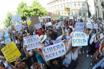 Vaccini, Lorenzin: decreto al Quirinale, arriva martedì Vaccini, Lorenzin: decreto al Quirinale, arriva martedì