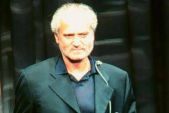E' finzione, famiglia Versace si dissocia da serie tv E' finzione, famiglia Versace si dissocia da serie tv