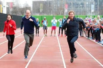 'Kate, prova a prendermi': William 'scappa' ma vince Harry 'Kate, prova a prendermi': William 'scappa' ma vince Harry