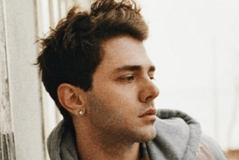Netflix cambia il formato di 'Mommy', la furia di Xavier Dolan: Non toccate i miei film Netflix cambia il formato di 'Mommy', la furia di Xavier Dolan: Non toccate i miei film