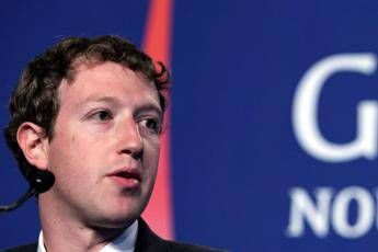 Londra convoca Zuckerberg Londra convoca Zuckerberg