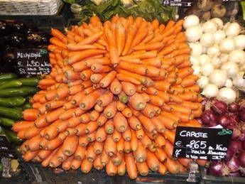 Al supermercato gli italiani sono sempre più bio Al supermercato gli italiani sono sempre più bio