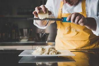 Al via il 'Cacio e pepe Festival' a Eataly Roma Al via il 'Cacio e pepe Festival' a Eataly Roma