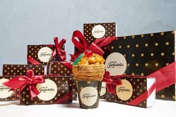 Non solo panettone, a Napoli si festeggia anche con Sfogliatella di Natale Non solo panettone, a Napoli si festeggia anche con Sfogliatella di Natale