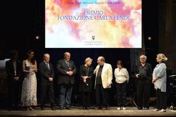 A Giorgio Ferrara il Premio della Fondazione Carla Fendi A Giorgio Ferrara il Premio della Fondazione Carla Fendi