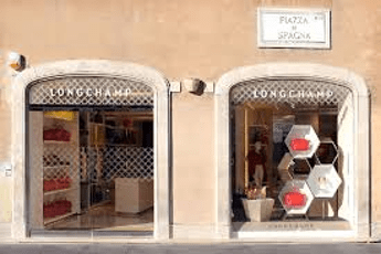 Le fashion street tengono ma lo shopping non riparte Le fashion street tengono ma lo shopping non riparte