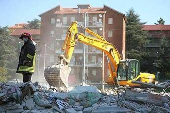 Fillea: urgente mettere ordine su 'chi fa cosa' in ricostruzione L'Aquila Fillea: urgente mettere ordine su 'chi fa cosa' in ricostruzione L'Aquila