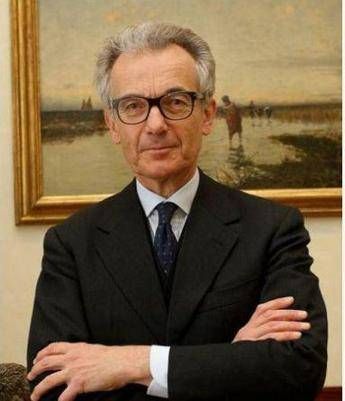 Paolo Lamberti eletto presidente di Federchimica Paolo Lamberti eletto presidente di Federchimica