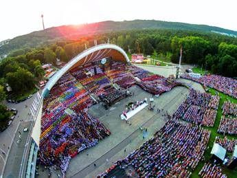 Artigiani e artisti pronti in Lituania per Song and dance festival Artigiani e artisti pronti in Lituania per Song and dance festival