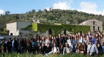 Sicilia: a Vizzini studenti e docenti per progetto 'Cultura Verghiana' Sicilia: a Vizzini studenti e docenti per progetto 'Cultura Verghiana'