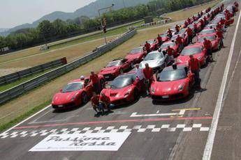 Largo alle rosse con 'Ferrari awards di Anzio' Largo alle rosse con 'Ferrari awards di Anzio'