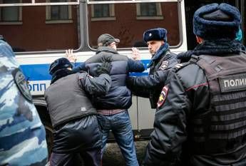 Nazionalisti in piazza a Mosca, centinaia di arresti Nazionalisti in piazza a Mosca, centinaia di arresti