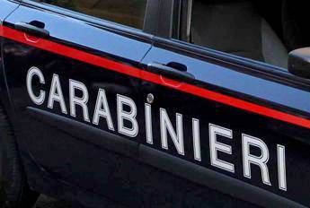 Messina, ambulante senegalese picchiato e sfregiato per razzismo: arrestati 2 fratelli Messina, ambulante senegalese picchiato e sfregiato per razzismo: arrestati 2 fratelli