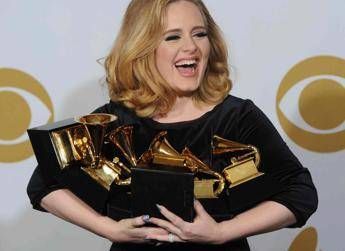 Adele è tornata, uno spot di 30 secondi a X Factor UK fa impazzire i fan /Ascolta Adele è tornata, uno spot di 30 secondi a X Factor UK fa impazzire i fan /Ascolta