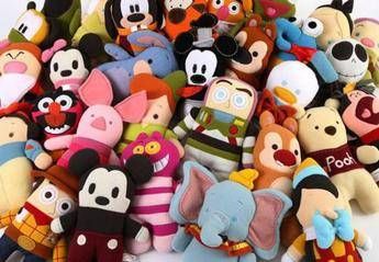 Sequestrati 21 mila articoli per bambini contraffatti al porto di Gioia Tauro Sequestrati 21 mila articoli per bambini contraffatti al porto di Gioia Tauro
