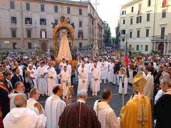Roma, domenica processione sul Tevere della 'Madonna Fiumarola' Roma, domenica processione sul Tevere della 'Madonna Fiumarola'
