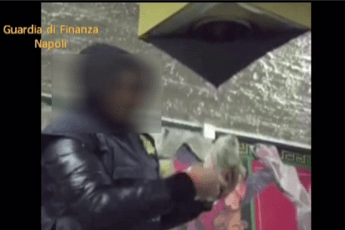 Operazione antidroga della Guardia di Finanza di Napoli, 34 misure cautelari /Video Operazione antidroga della Guardia di Finanza di Napoli, 34 misure cautelari /Video