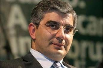 D'Alfonso: Entro 100 giorni strumenti per imprese abruzzesi D'Alfonso: Entro 100 giorni strumenti per imprese abruzzesi