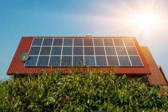 Gli italiani preferiscono il solare, energia sicura e 'green' Gli italiani preferiscono il solare, energia sicura e 'green'