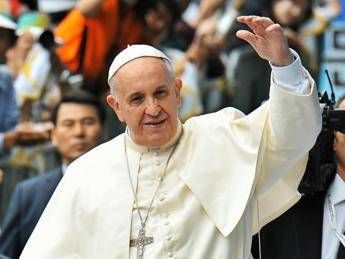 Papa: Al Sinodo sulla famiglia nessuna censura, i vescovi hanno parlato forte e chiaro Papa: Al Sinodo sulla famiglia nessuna censura, i vescovi hanno parlato forte e chiaro