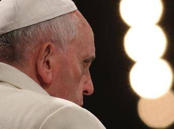 Papa: No a Dio ridotto a ideologia. Strage in Francia per forme fuorviate di religione Papa: No a Dio ridotto a ideologia. Strage in Francia per forme fuorviate di religione