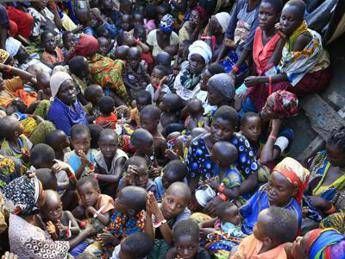 Burundi in fiamme, ancora proteste a Bujumbura. Allarme Oxfam: I profughi sono ormai 105mila Burundi in fiamme, ancora proteste a Bujumbura. Allarme Oxfam: I profughi sono ormai 105mila