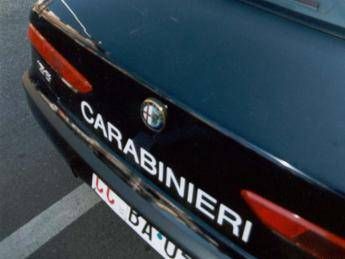 Roma, blocca in auto la compagna che vuole lasciarlo e la picchia Roma, blocca in auto la compagna che vuole lasciarlo e la picchia