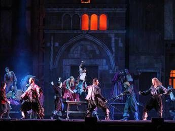 'I Promessi Sposi', a Padova in scena l'opera moderna di Guardì e Flora 'I Promessi Sposi', a Padova in scena l'opera moderna di Guardì e Flora