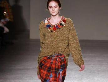 Dalle Highlands alle passerelle, il kilt conquista l'autunno Dalle Highlands alle passerelle, il kilt conquista l'autunno