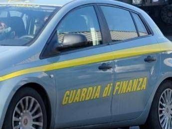 'Ndrangheta, cartello criminale condizionava l'economia a Reggio Calabria: 7 fermi 'Ndrangheta, cartello criminale condizionava l'economia a Reggio Calabria: 7 fermi