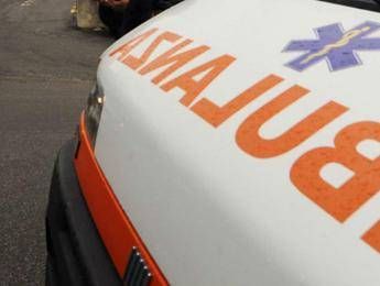 Auto fuori strada ad Andria, morta una giovane Auto fuori strada ad Andria, morta una giovane