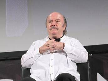 Grazie al Puff di Lando oggi sono Lino Banfi Grazie al Puff di Lando oggi sono Lino Banfi