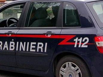 Roma, preso a calci e pugni e rapinato sul bus: arrestati gli aggressori Roma, preso a calci e pugni e rapinato sul bus: arrestati gli aggressori