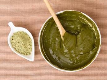 Henné ed erbe tintorie, alla scoperta delle colorazioni vegetali Henné ed erbe tintorie, alla scoperta delle colorazioni vegetali