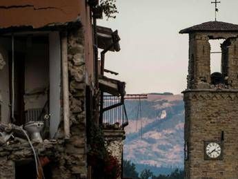 Terremoto, mons. D'Ercole: Ora i suoi effetti più devastanti, siamo solo all'inizio Terremoto, mons. D'Ercole: Ora i suoi effetti più devastanti, siamo solo all'inizio