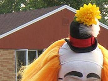 Continua il fenomeno dei 'pagliacci cattivi', teenager aggredito in Svezia Continua il fenomeno dei 'pagliacci cattivi', teenager aggredito in Svezia