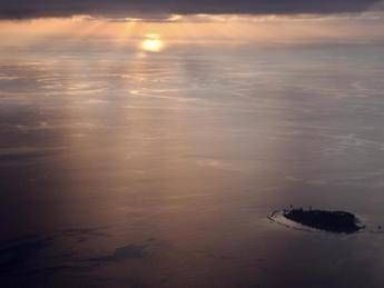 Maldive, Università Bicocca realizza una 'casa' dell'acqua pubblica Maldive, Università Bicocca realizza una 'casa' dell'acqua pubblica
