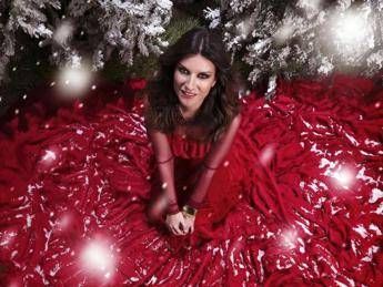 Esce 'LauraXMas' della Pausini: Ho sempre sognato di fare un disco di Natale /Video