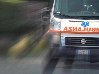 Roma, speronati e presi a pugni: ragazza trans aggredita insieme al fidanzato Roma, speronati e presi a pugni: ragazza trans aggredita insieme al fidanzato