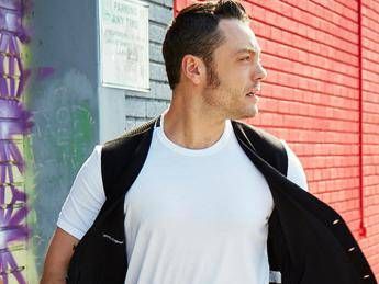 Tiziano Ferro torna a Sanremo da superospite Tiziano Ferro torna a Sanremo da superospite