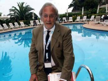 Lutto nel giornalismo, morto Alberto Statera Lutto nel giornalismo, morto Alberto Statera