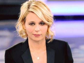 Sanremo, De Filippi: Su 'Chi' intervista immaginaria Sanremo, De Filippi: Su 'Chi' intervista immaginaria