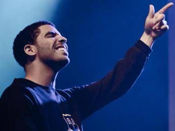 Drake artista dell'anno, con 'Views' in cima a vendite 2016 Drake artista dell'anno, con 'Views' in cima a vendite 2016