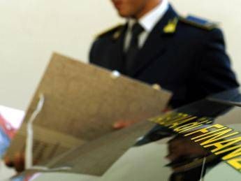 Piacenza, furbetti del cartellino in Comune: 50 indagati Piacenza, furbetti del cartellino in Comune: 50 indagati